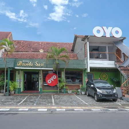 יוגיאקרטה Oyo 585 Hotel Perwita Sari מראה חיצוני תמונה