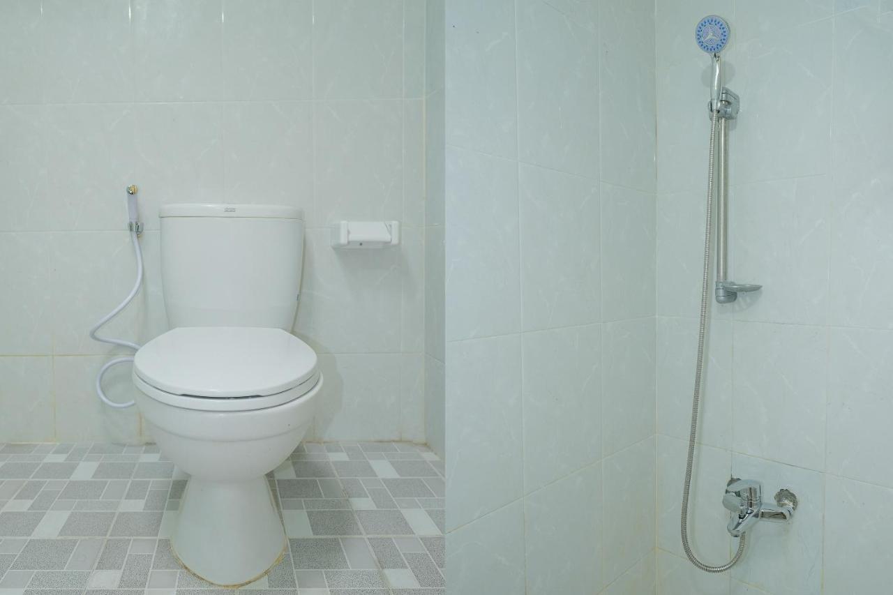 יוגיאקרטה Oyo 585 Hotel Perwita Sari מראה חיצוני תמונה