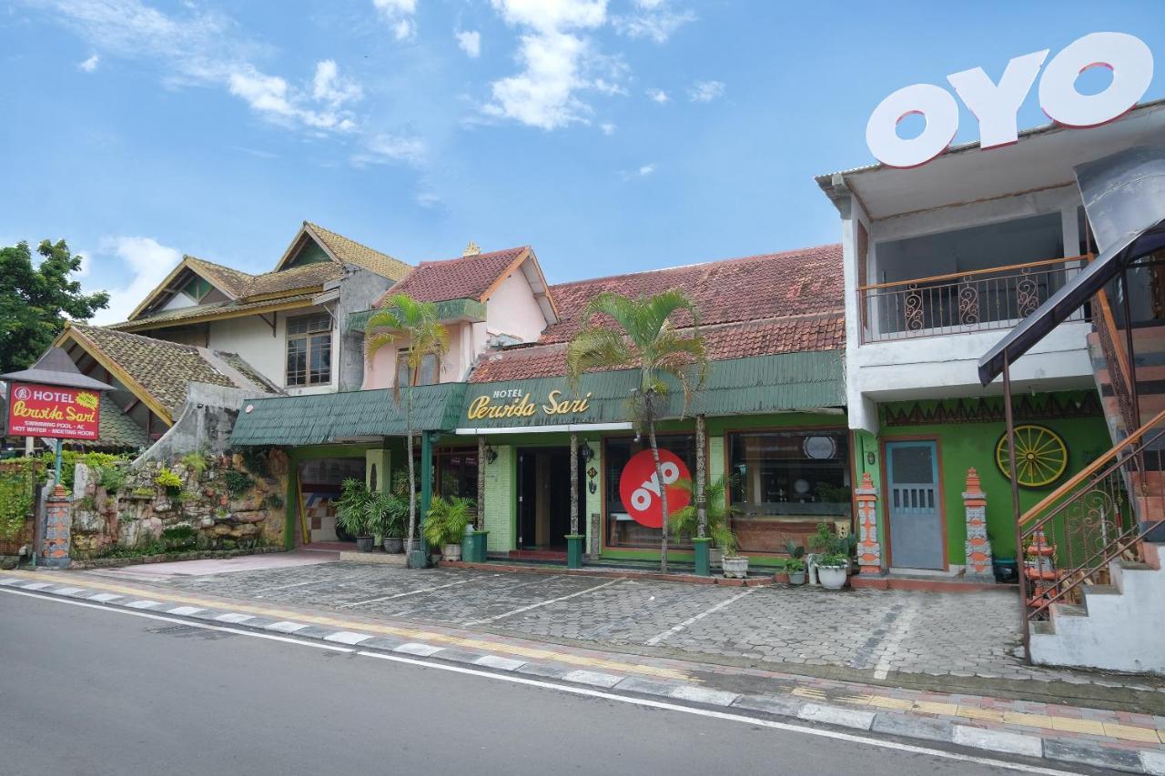 יוגיאקרטה Oyo 585 Hotel Perwita Sari מראה חיצוני תמונה