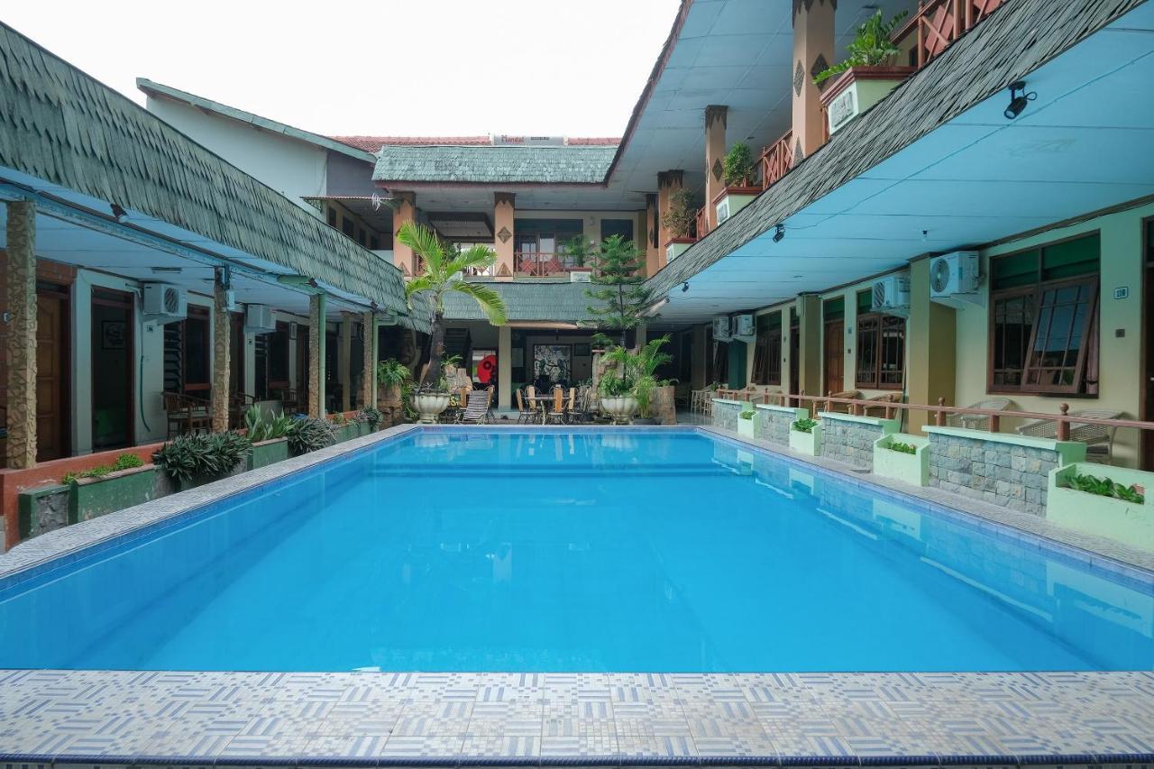 יוגיאקרטה Oyo 585 Hotel Perwita Sari מראה חיצוני תמונה
