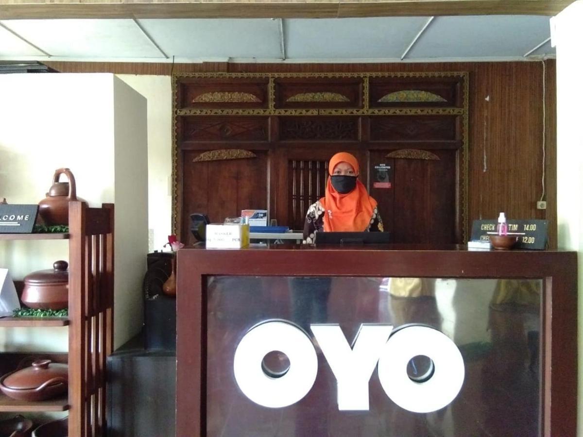 יוגיאקרטה Oyo 585 Hotel Perwita Sari מראה חיצוני תמונה
