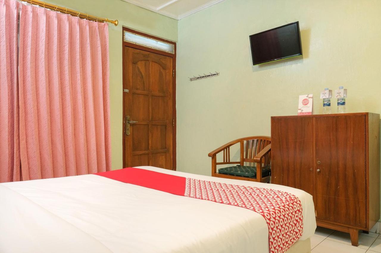 יוגיאקרטה Oyo 585 Hotel Perwita Sari מראה חיצוני תמונה