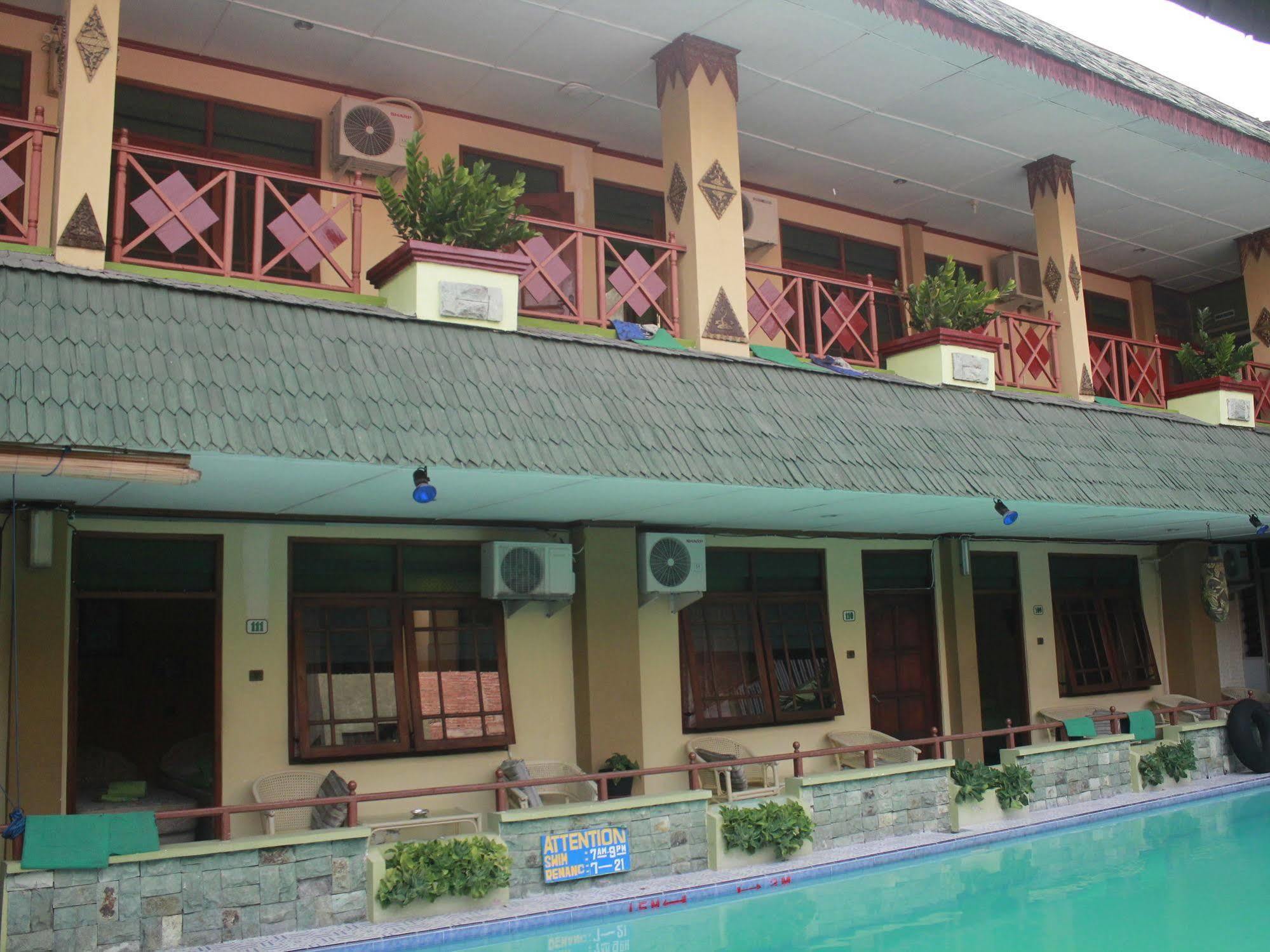יוגיאקרטה Oyo 585 Hotel Perwita Sari מראה חיצוני תמונה