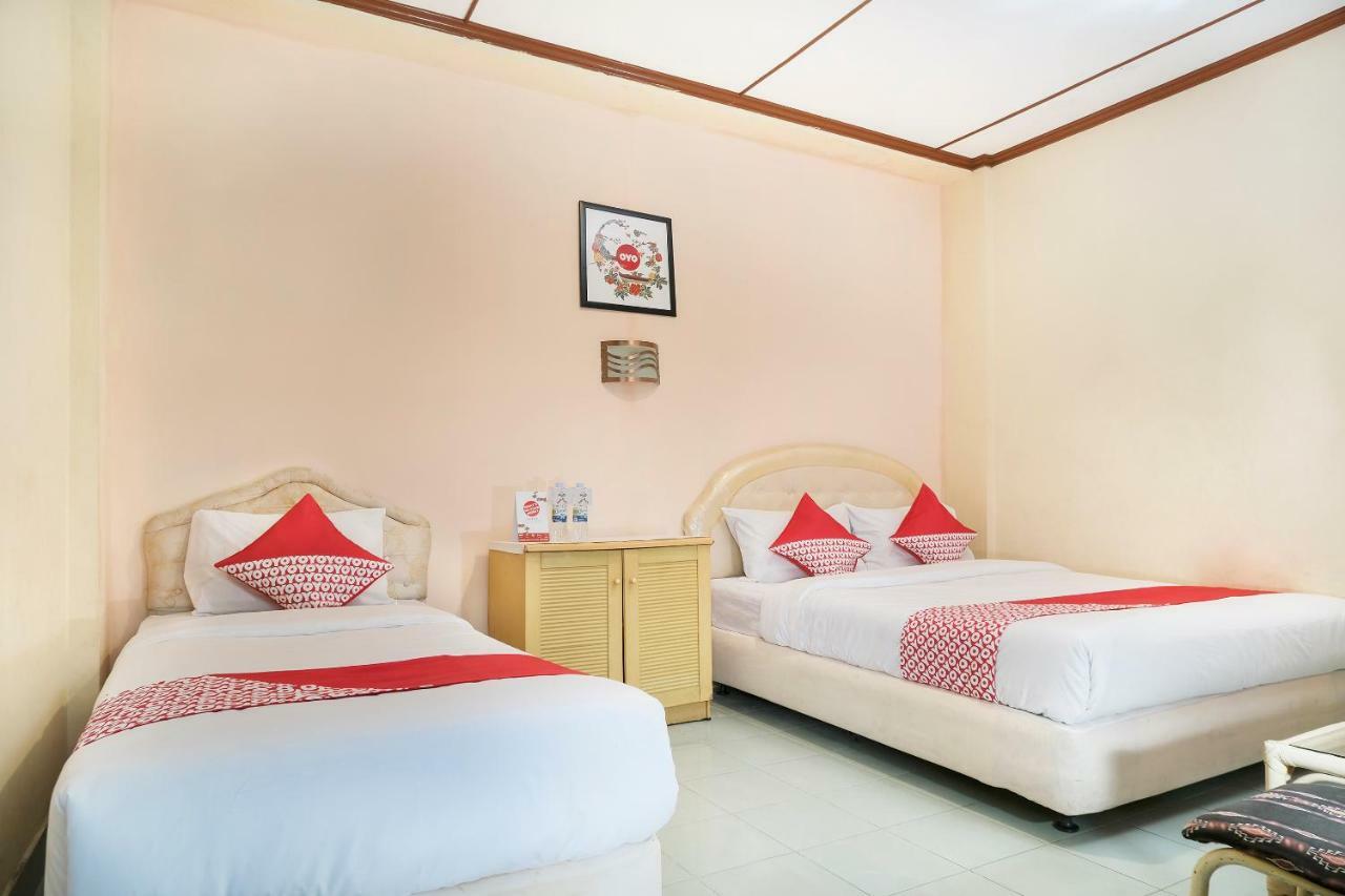 יוגיאקרטה Oyo 585 Hotel Perwita Sari מראה חיצוני תמונה