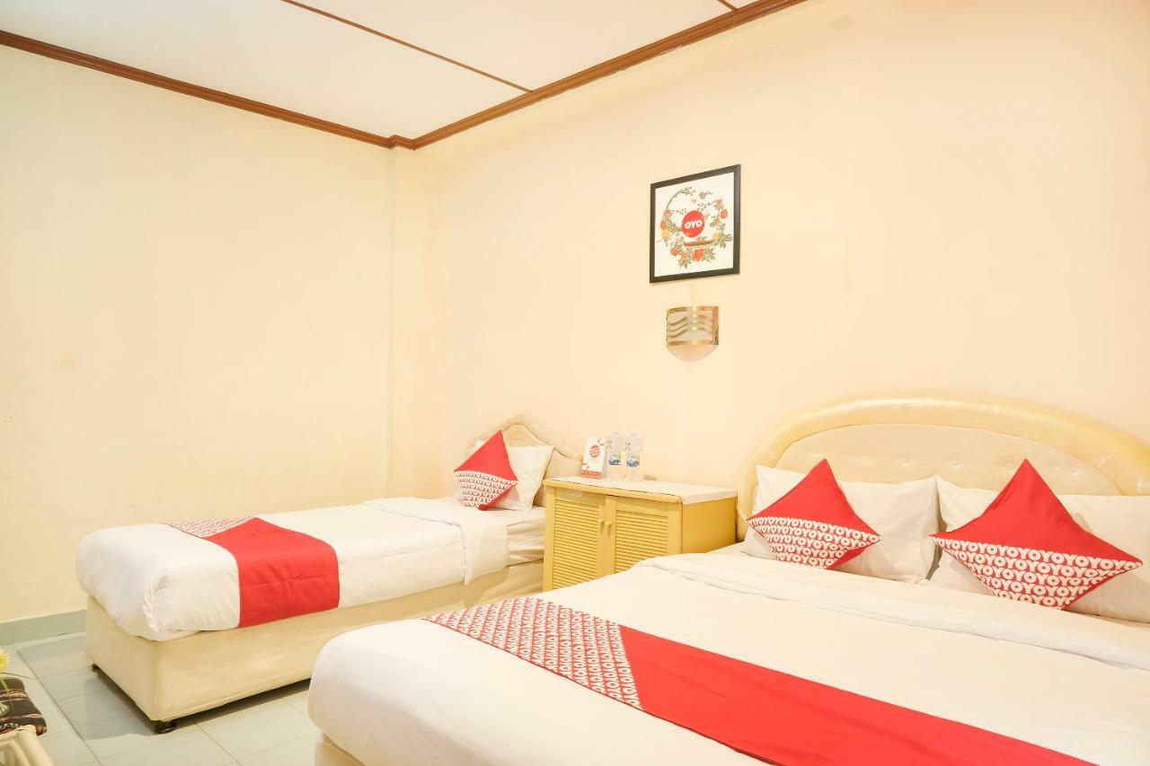 יוגיאקרטה Oyo 585 Hotel Perwita Sari מראה חיצוני תמונה