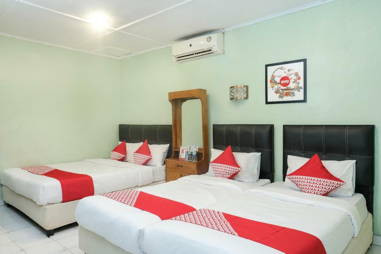 יוגיאקרטה Oyo 585 Hotel Perwita Sari מראה חיצוני תמונה