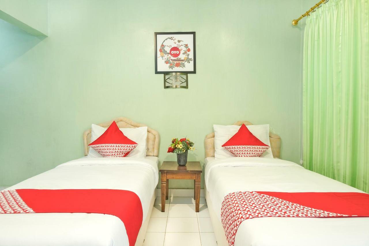 יוגיאקרטה Oyo 585 Hotel Perwita Sari מראה חיצוני תמונה