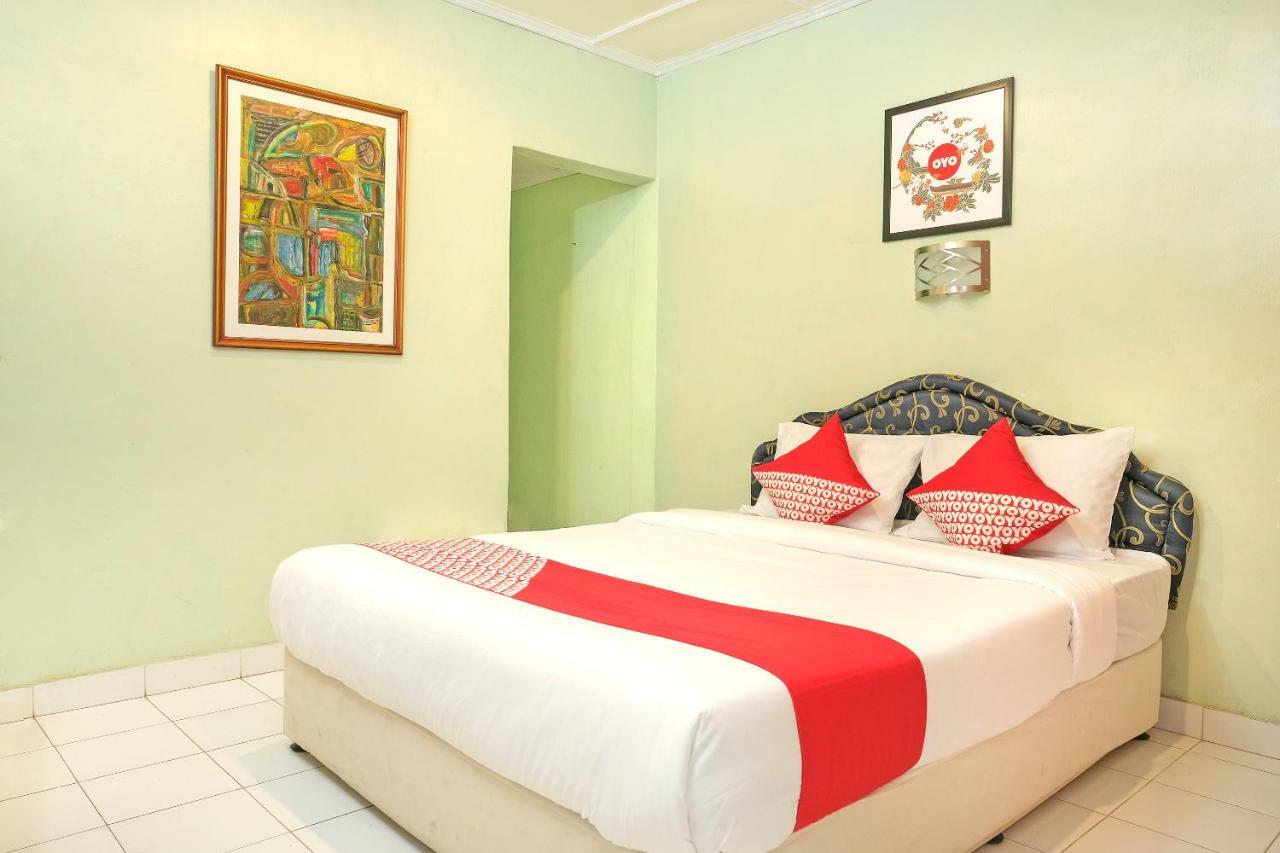 יוגיאקרטה Oyo 585 Hotel Perwita Sari מראה חיצוני תמונה