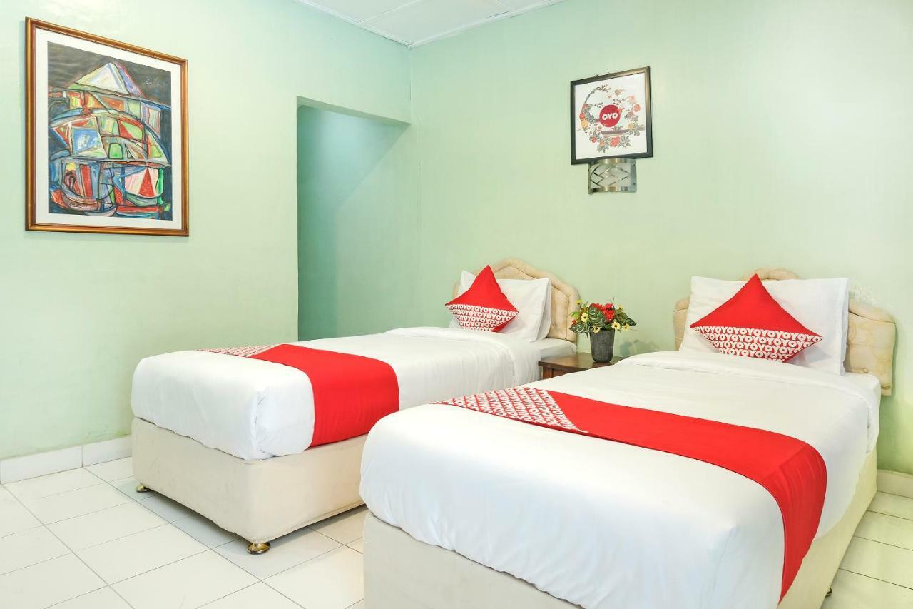 יוגיאקרטה Oyo 585 Hotel Perwita Sari מראה חיצוני תמונה