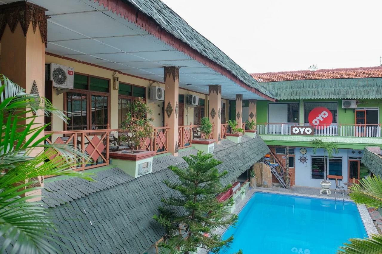 יוגיאקרטה Oyo 585 Hotel Perwita Sari מראה חיצוני תמונה